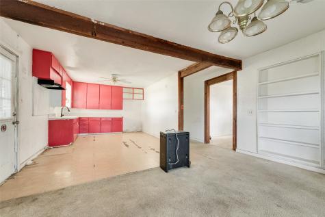 1321 Meadow Street Desoto TX 75115