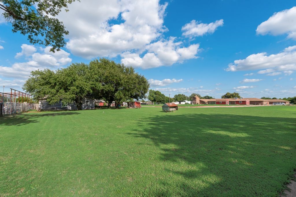 1321 Meadow Street Desoto TX 75115