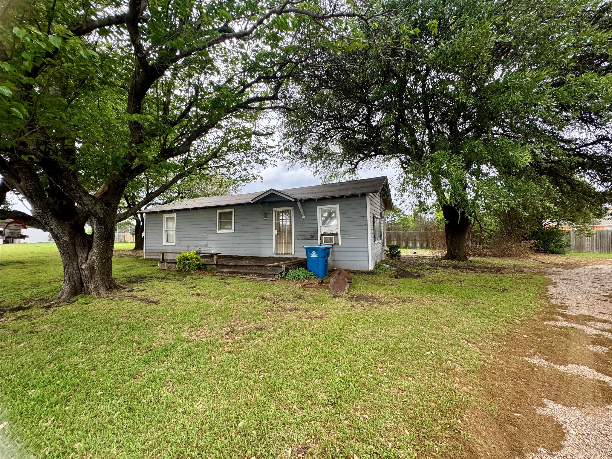 1321 Meadow Street Desoto TX 75115
