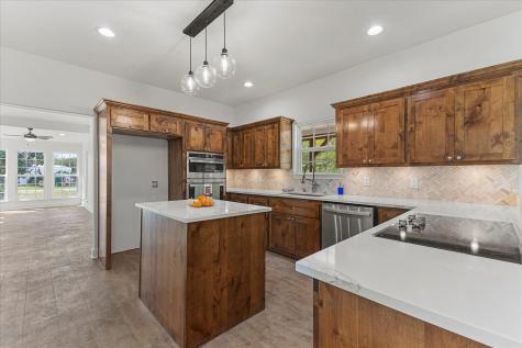 1492 Van Zandt County Road 3502 Wills Point TX 75169