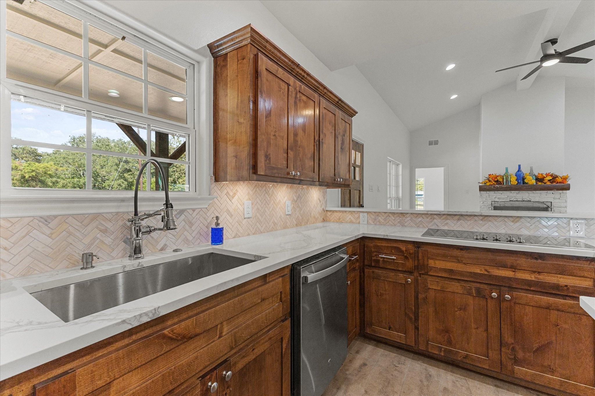 1492 Van Zandt County Road 3502 Wills Point TX 75169