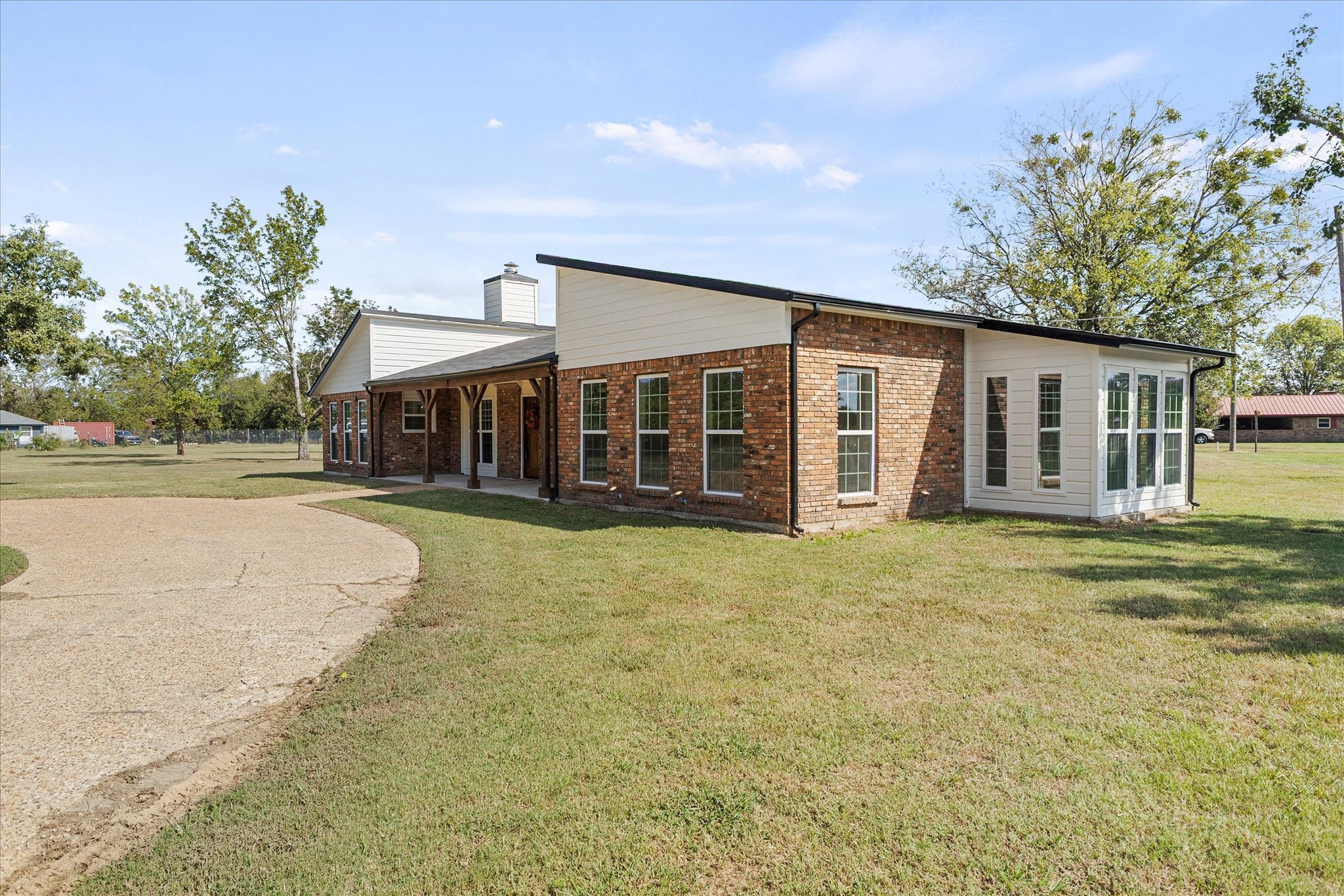 1492 Van Zandt County Road 3502 Wills Point TX 75169