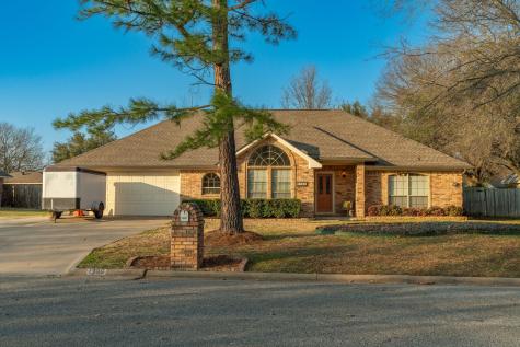 1306 Tiffany Lane Commerce TX 75428