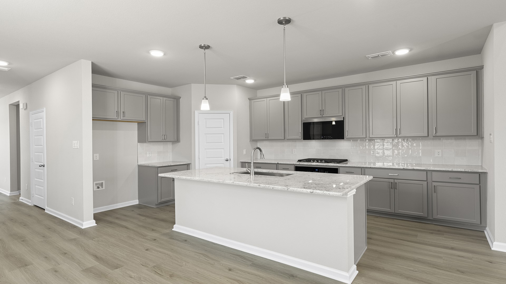 1720 Edgeway Drive Aubrey TX 76227