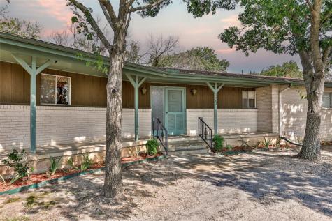 1402 W California Street Gainesville TX 76240