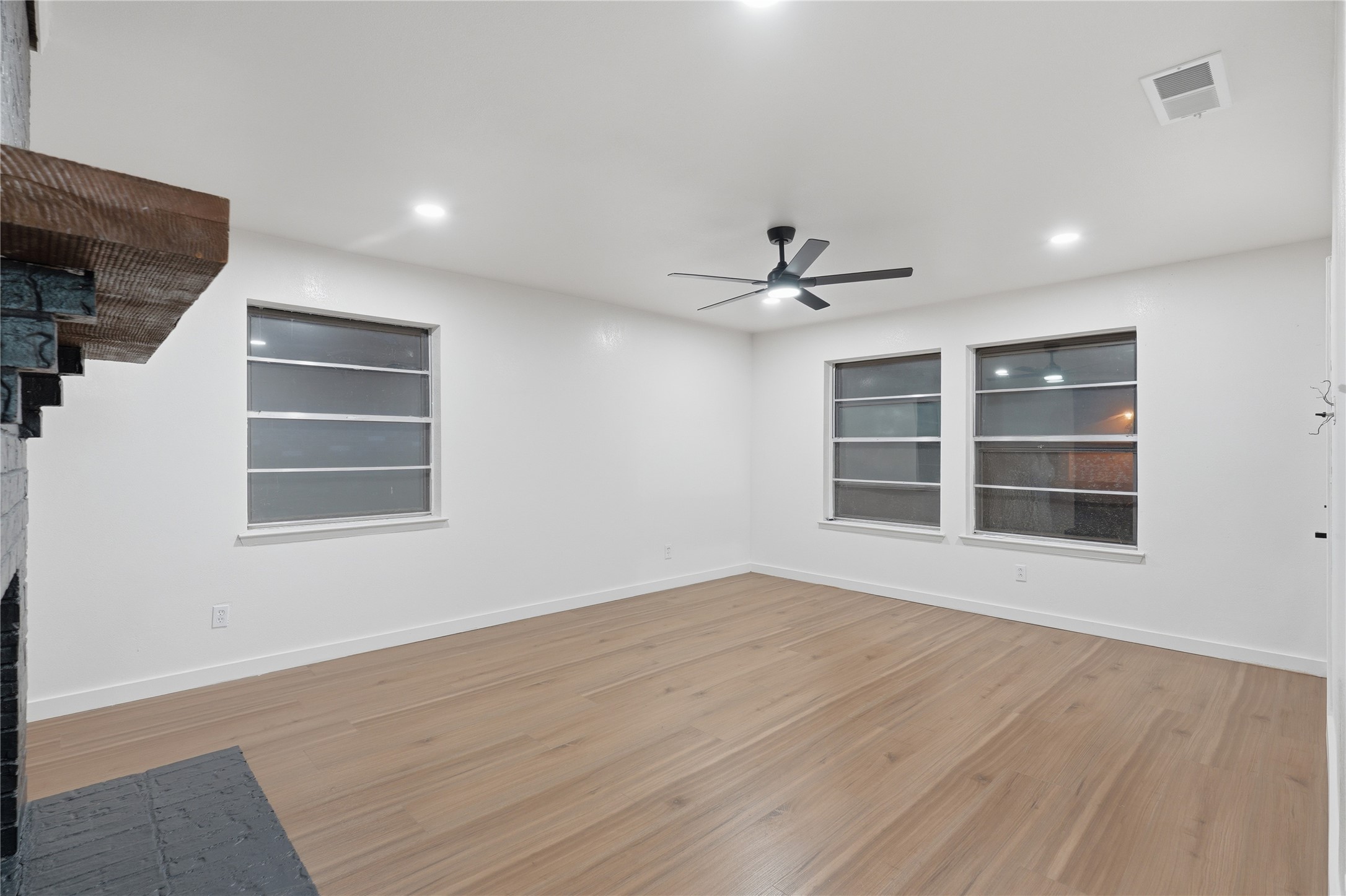 747 Quinette Drive Seagoville TX 75159