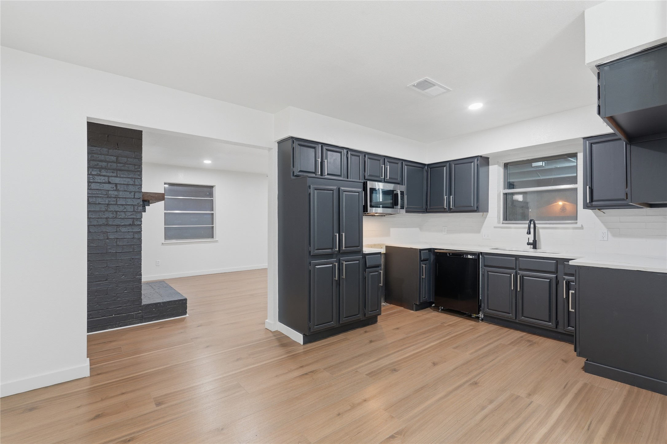 747 Quinette Drive Seagoville TX 75159