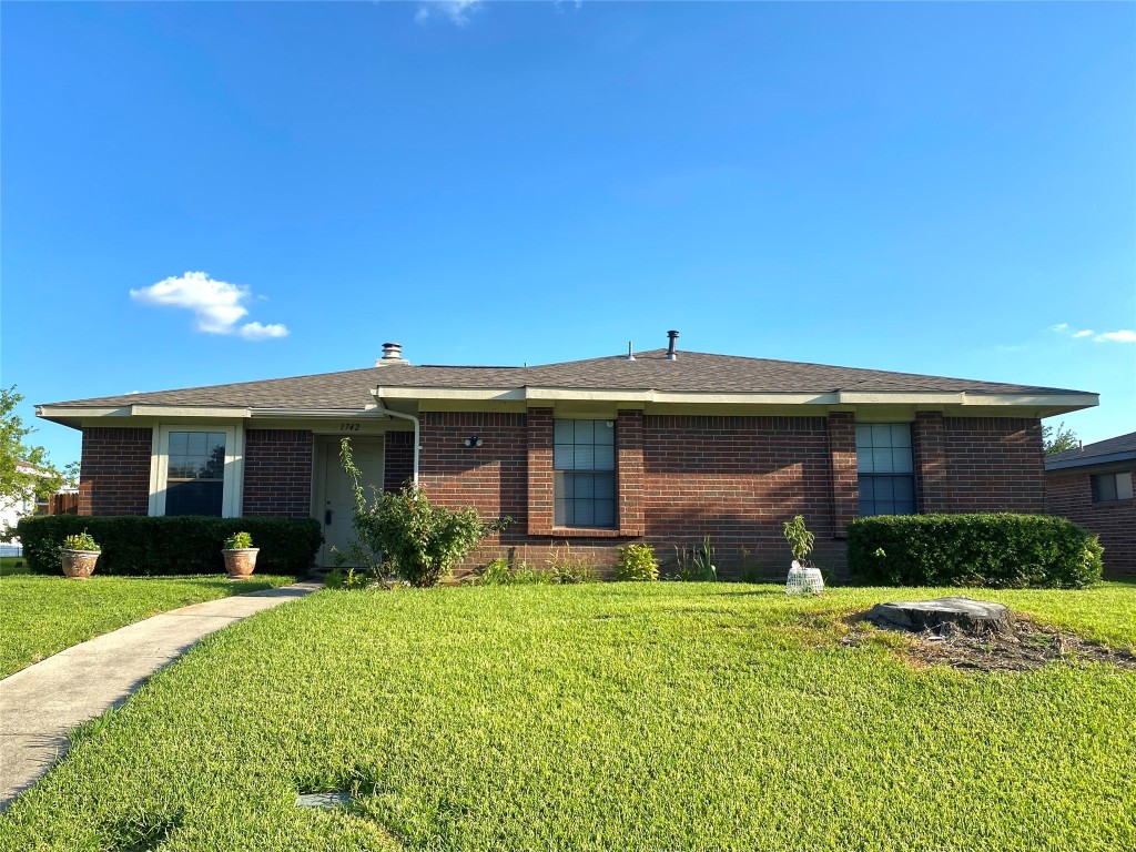 1742 Glencairn Lane Lewisville TX 75067