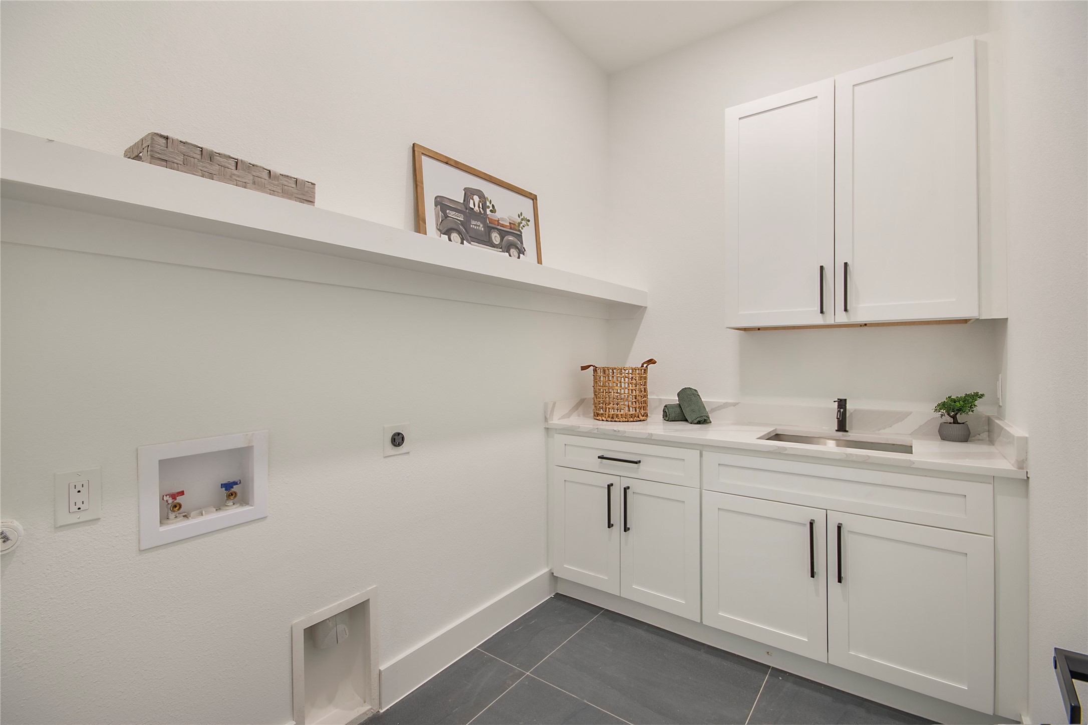2003 Hearne Avenue Dallas TX 75212