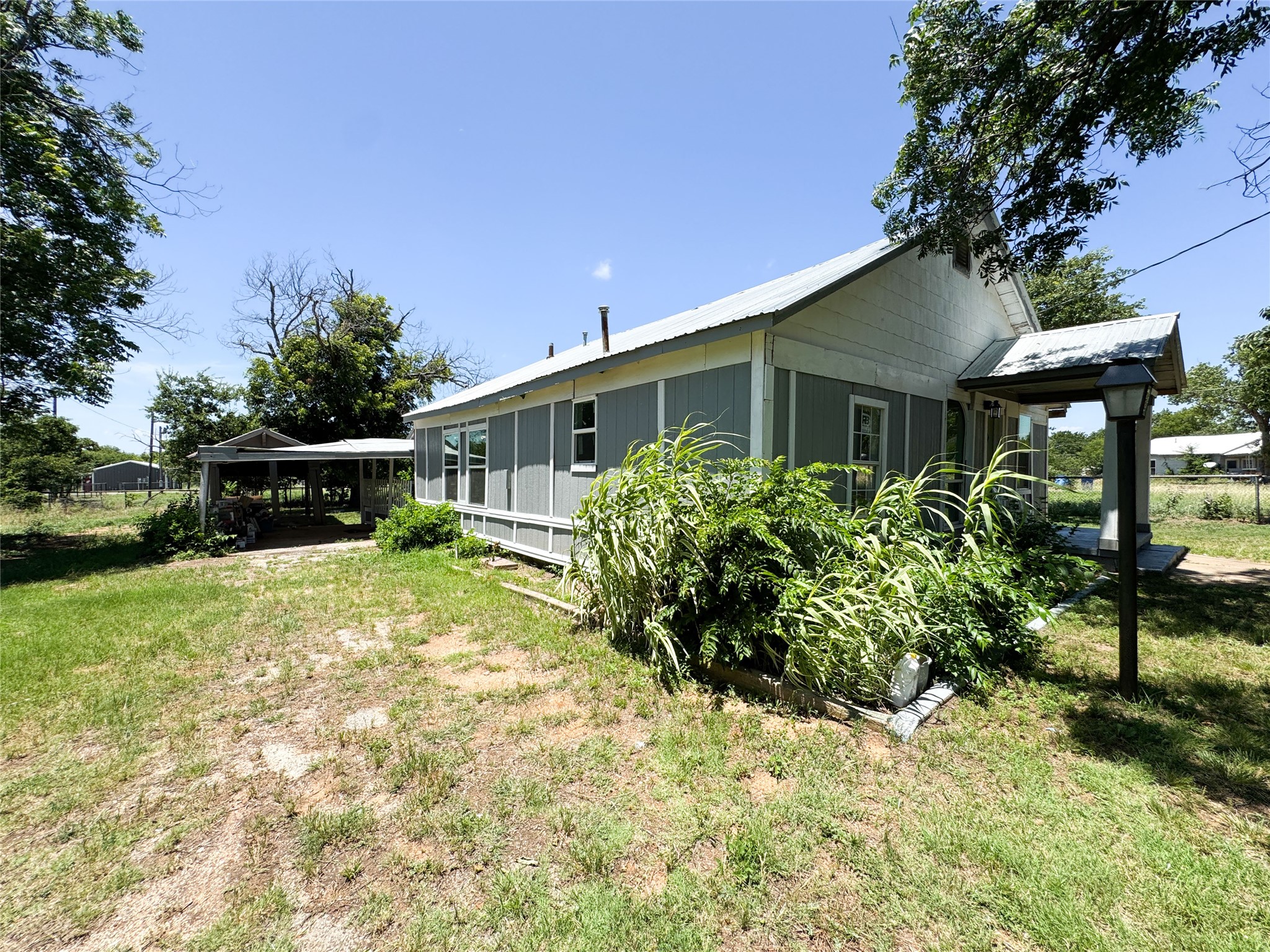 1402 Avenue A Cisco TX 76437