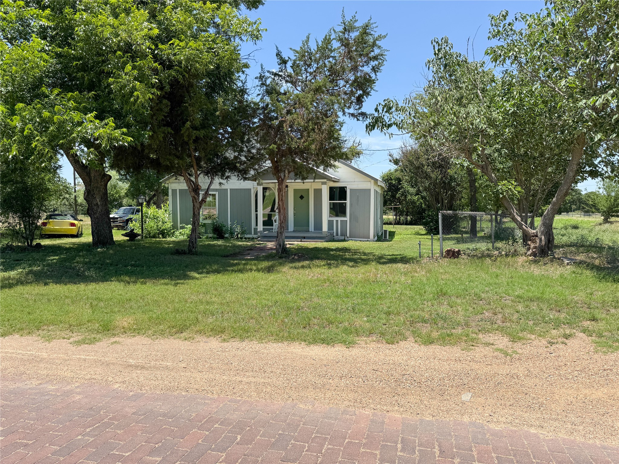 1402 Avenue A Cisco TX 76437