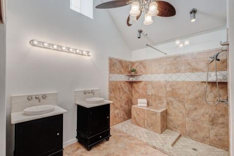 1417 Autumn Chase Square Bedford TX 76022