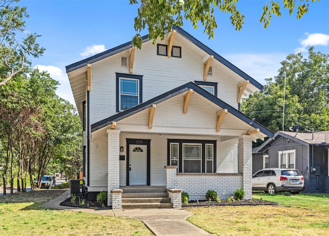1220 E Houston Street Sherman TX 75090