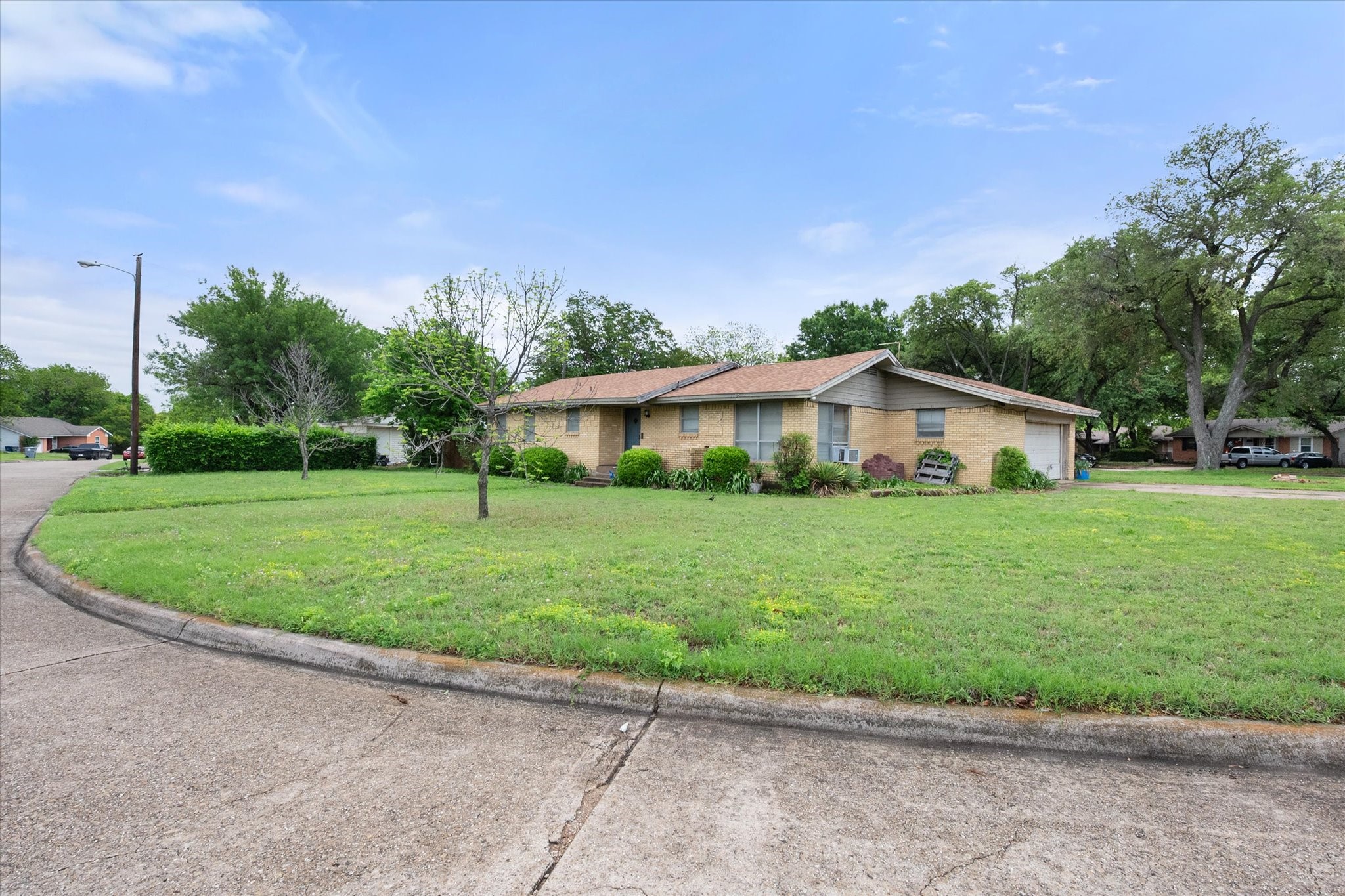 2266 Myrtlewood Drive Dallas TX 75232