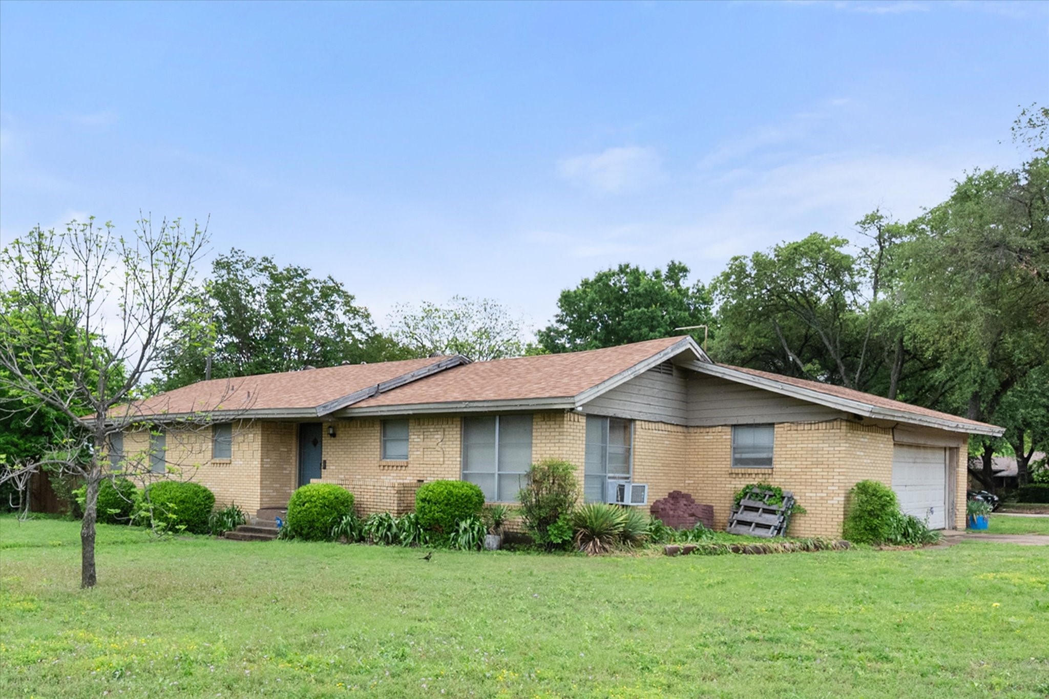 2266 Myrtlewood Drive Dallas TX 75232