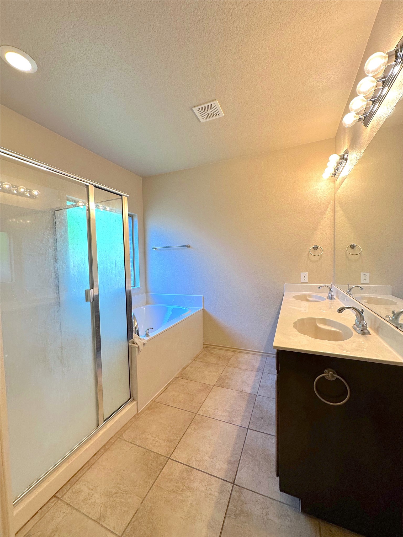 1212 Sunderland Lane Fort Worth TX 76134