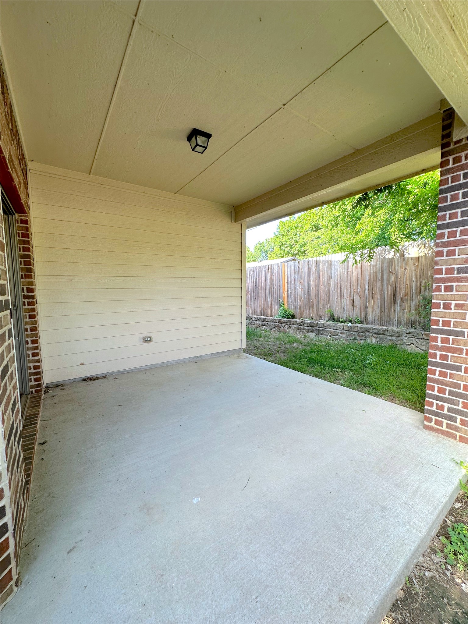 1212 Sunderland Lane Fort Worth TX 76134