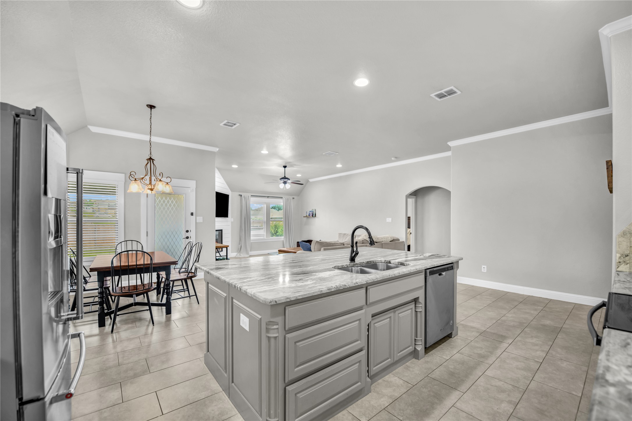 1904 Town Creek Circle Weatherford TX 76086