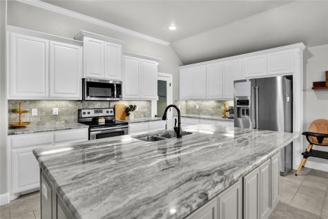 1904 Town Creek Circle Weatherford TX 76086