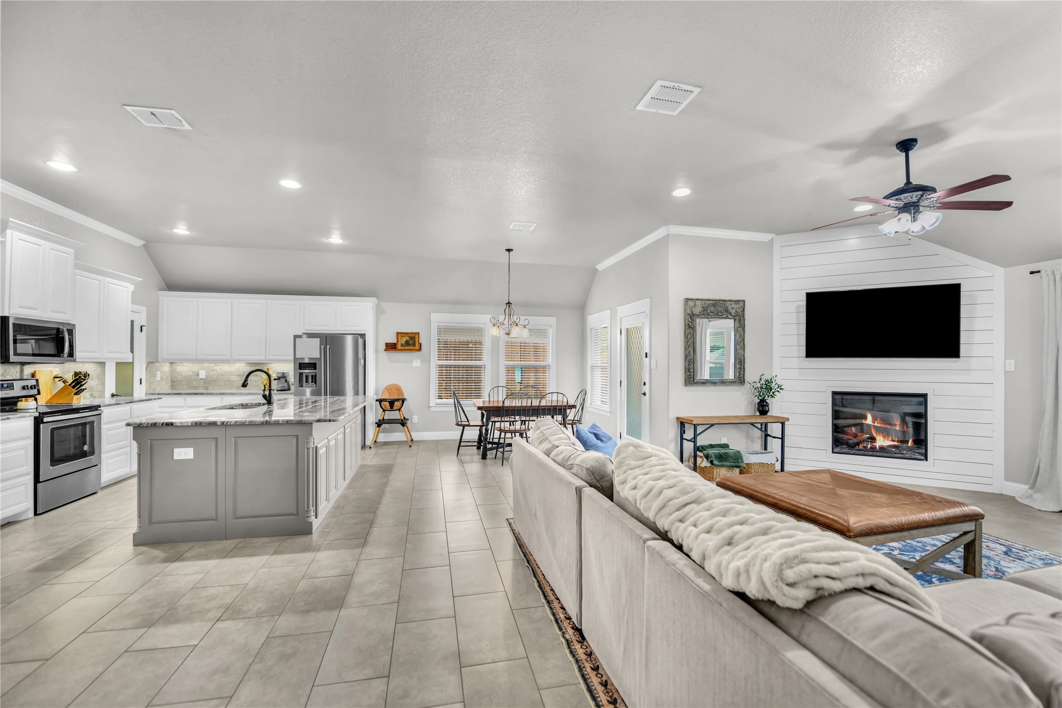 1904 Town Creek Circle Weatherford TX 76086
