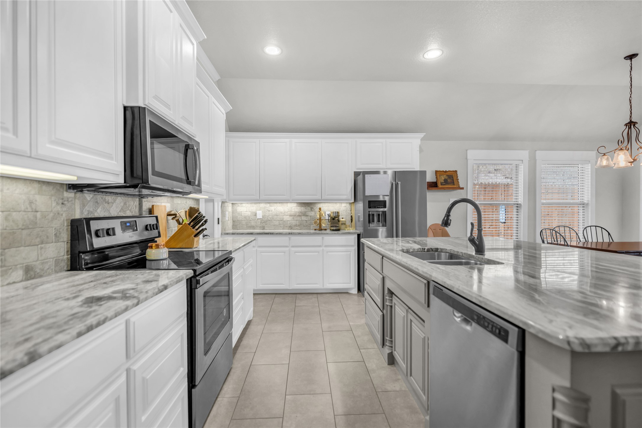 1904 Town Creek Circle Weatherford TX 76086