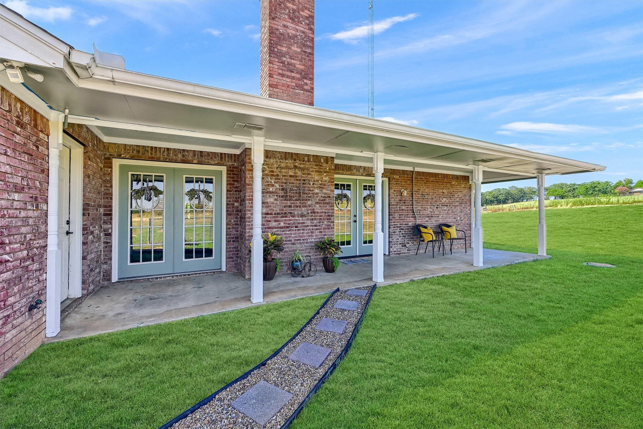 1327 Richerson Road Denison TX 75021