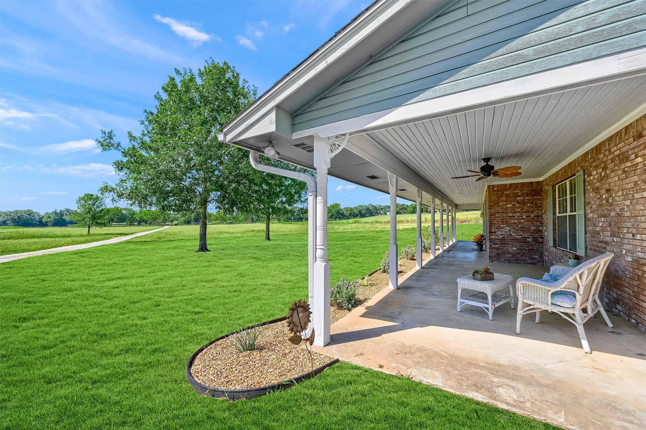 1327 Richerson Road Denison TX 75021