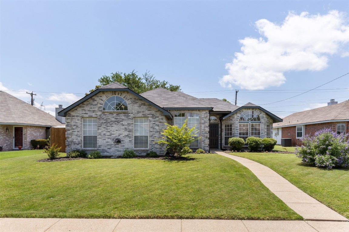 1210 Old Knoll Drive Wylie TX 75098