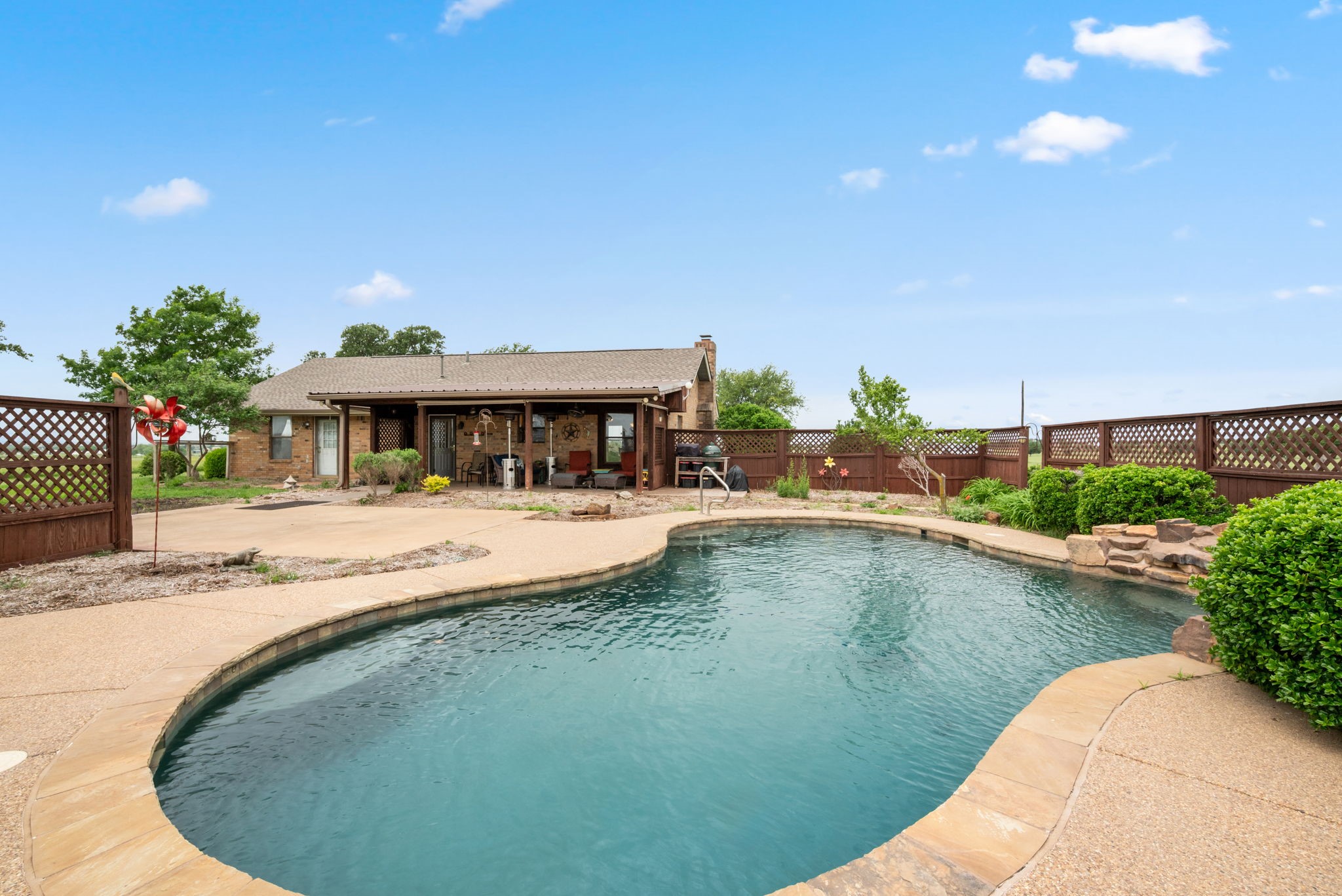 2752 S Branch Road Krum TX 76249