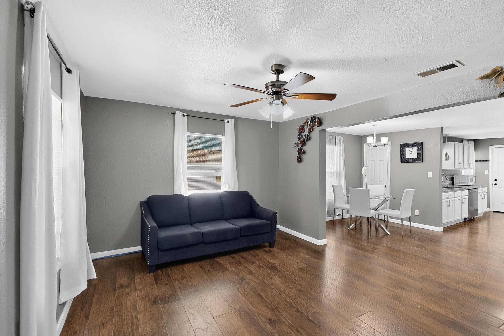 4408 Lawnview Avenue Dallas TX 75227