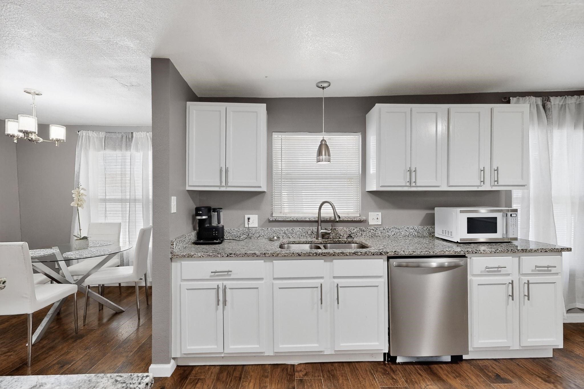 4408 Lawnview Avenue Dallas TX 75227