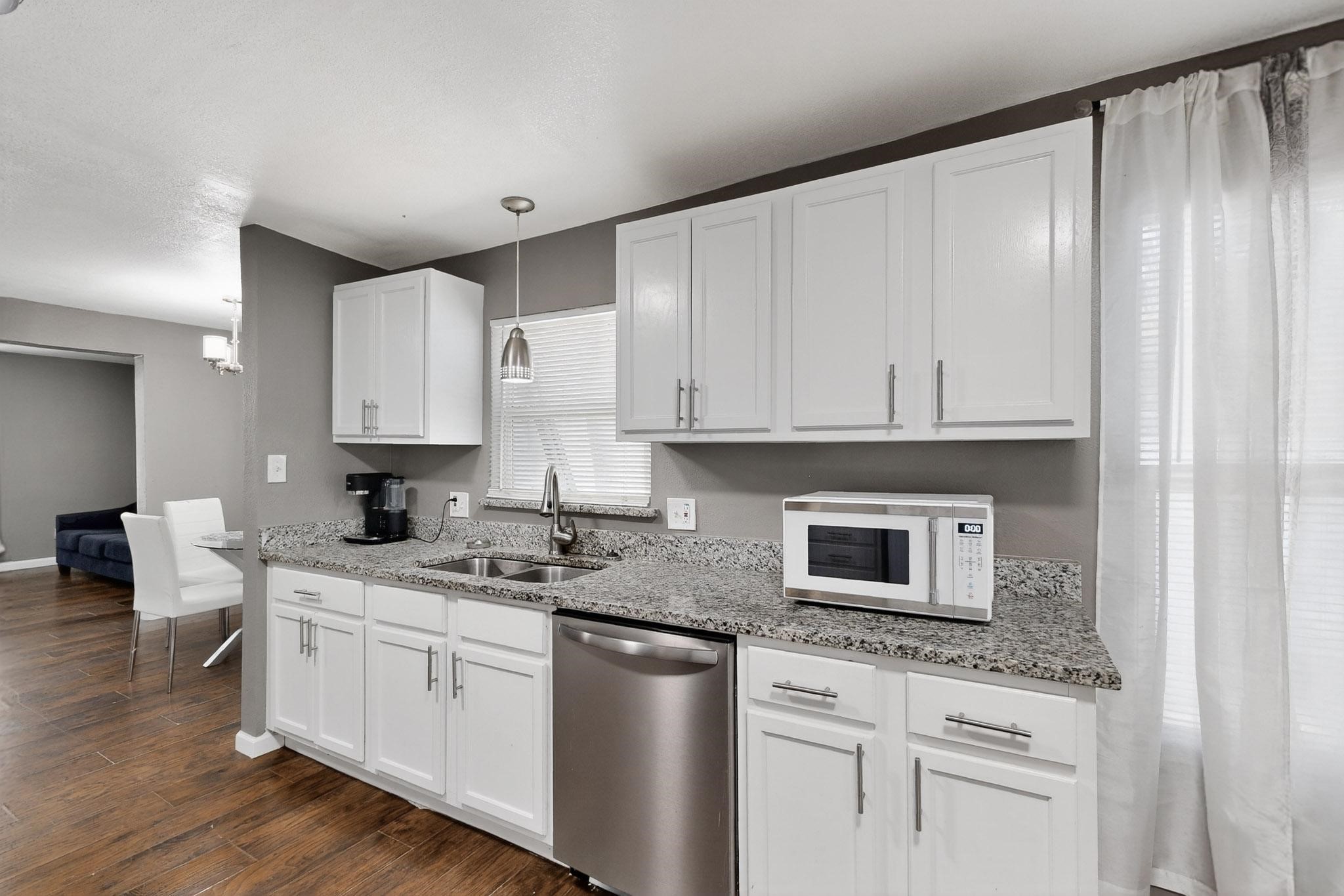 4408 Lawnview Avenue Dallas TX 75227
