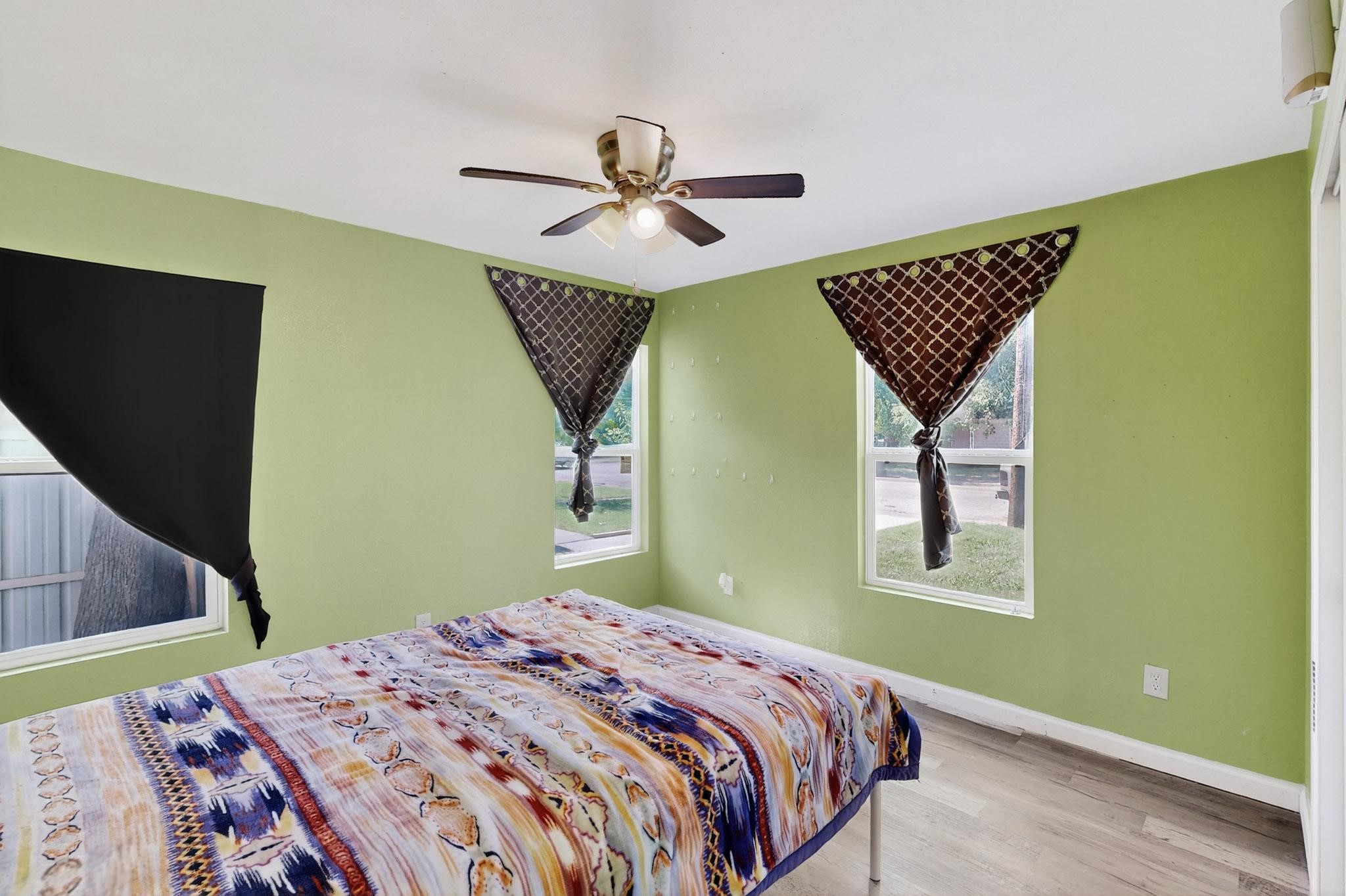 4408 Lawnview Avenue Dallas TX 75227