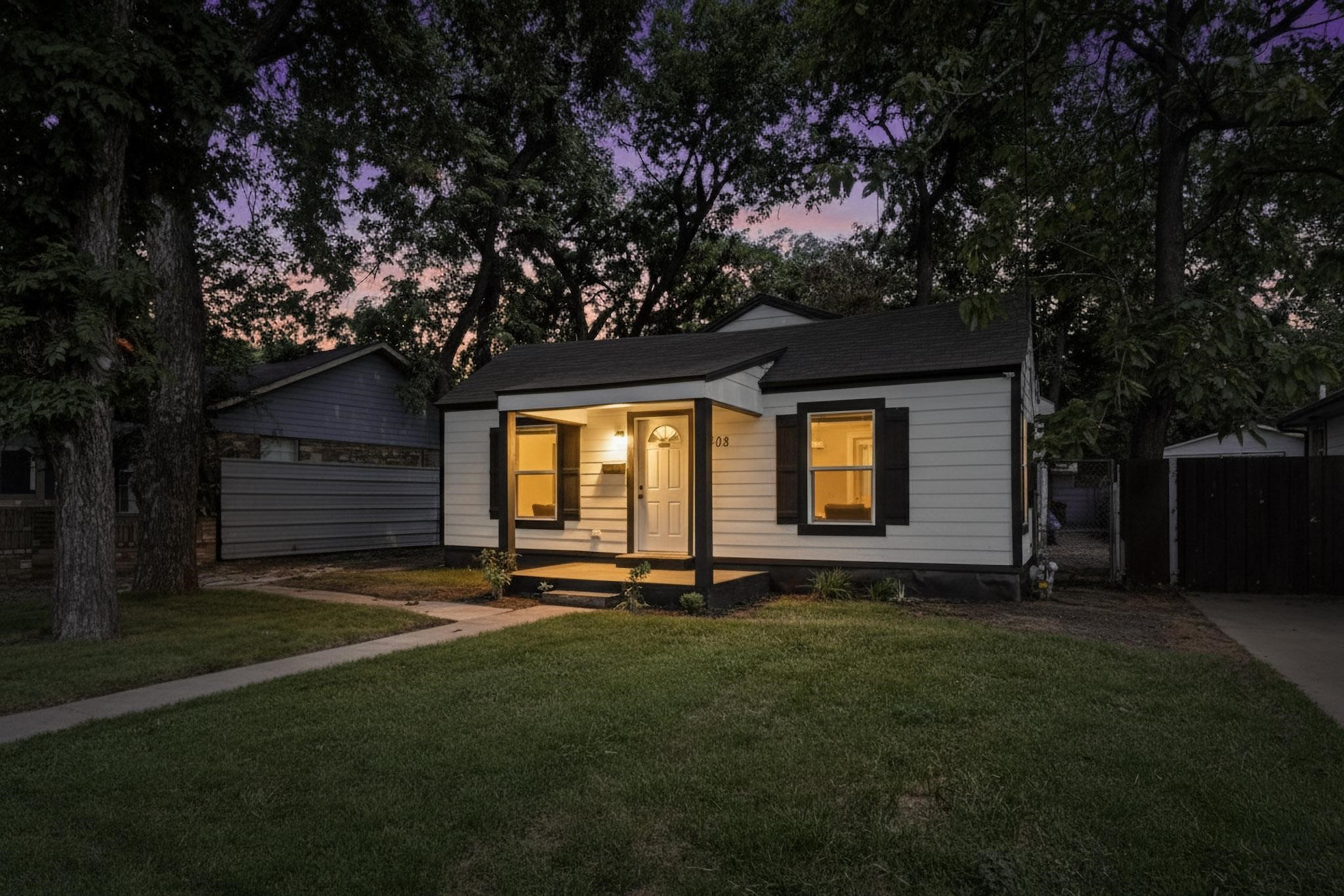 4408 Lawnview Avenue Dallas TX 75227