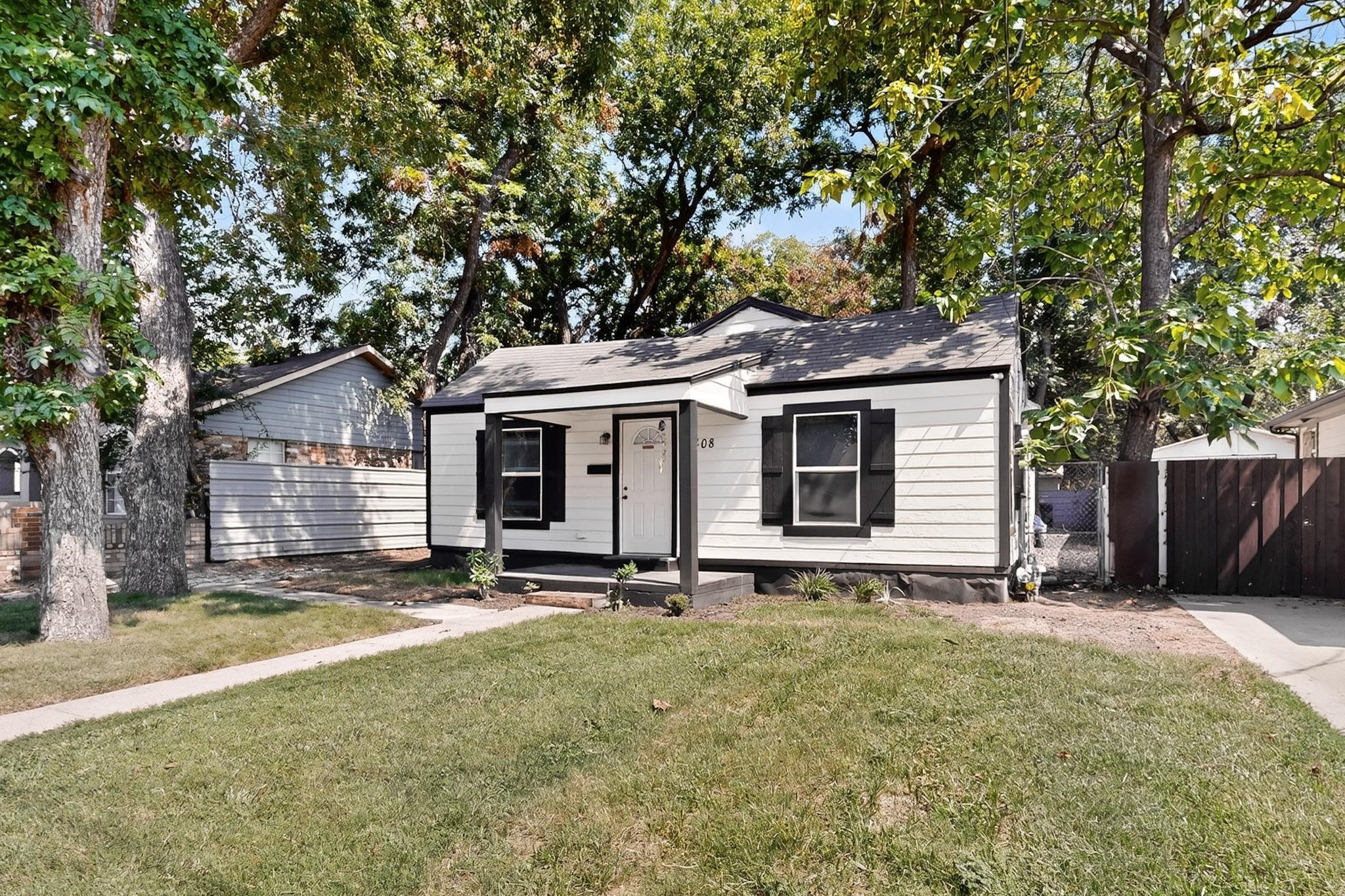 4408 Lawnview Avenue Dallas TX 75227