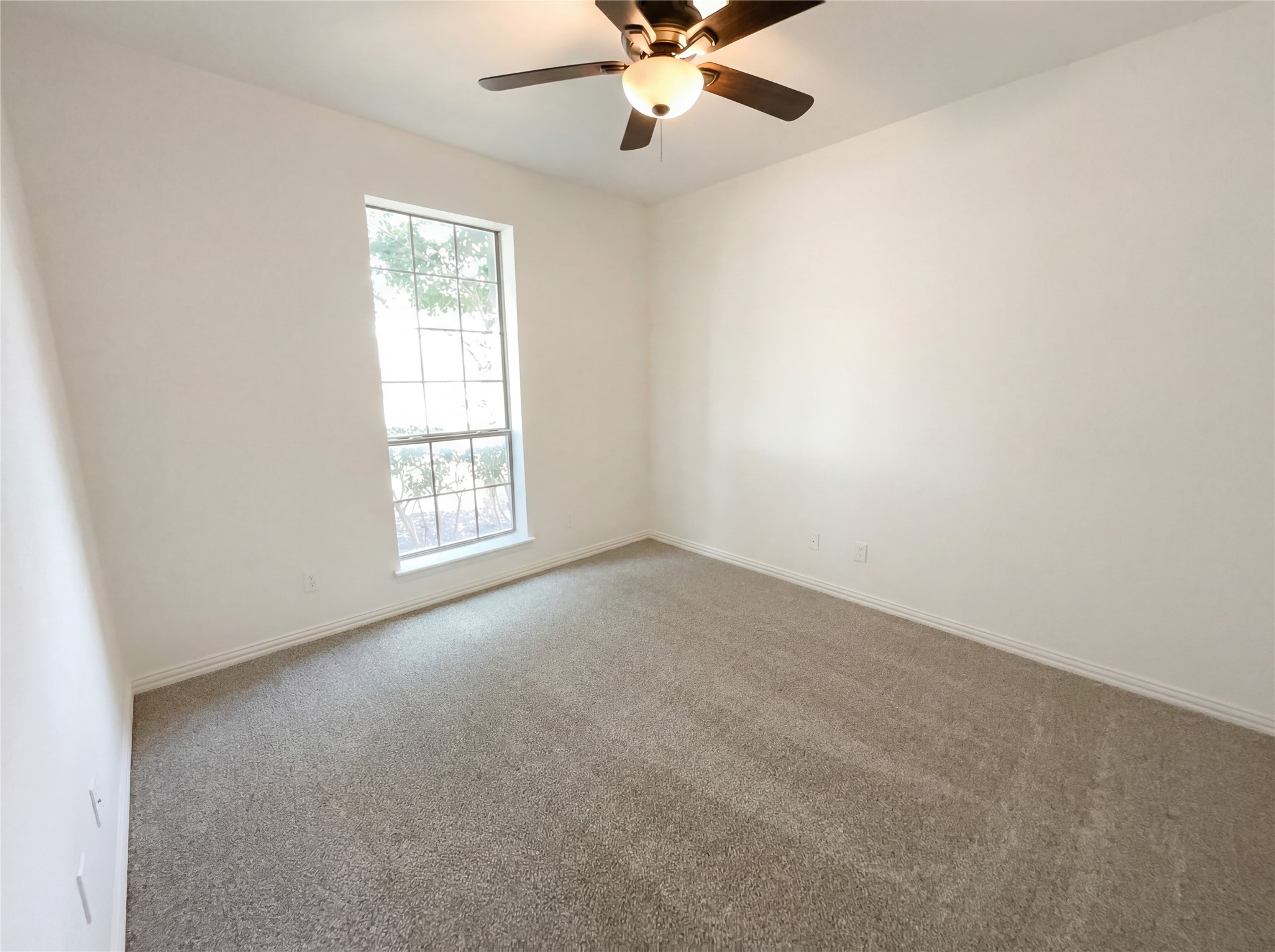 1817 Colorado Court Burleson TX 76028