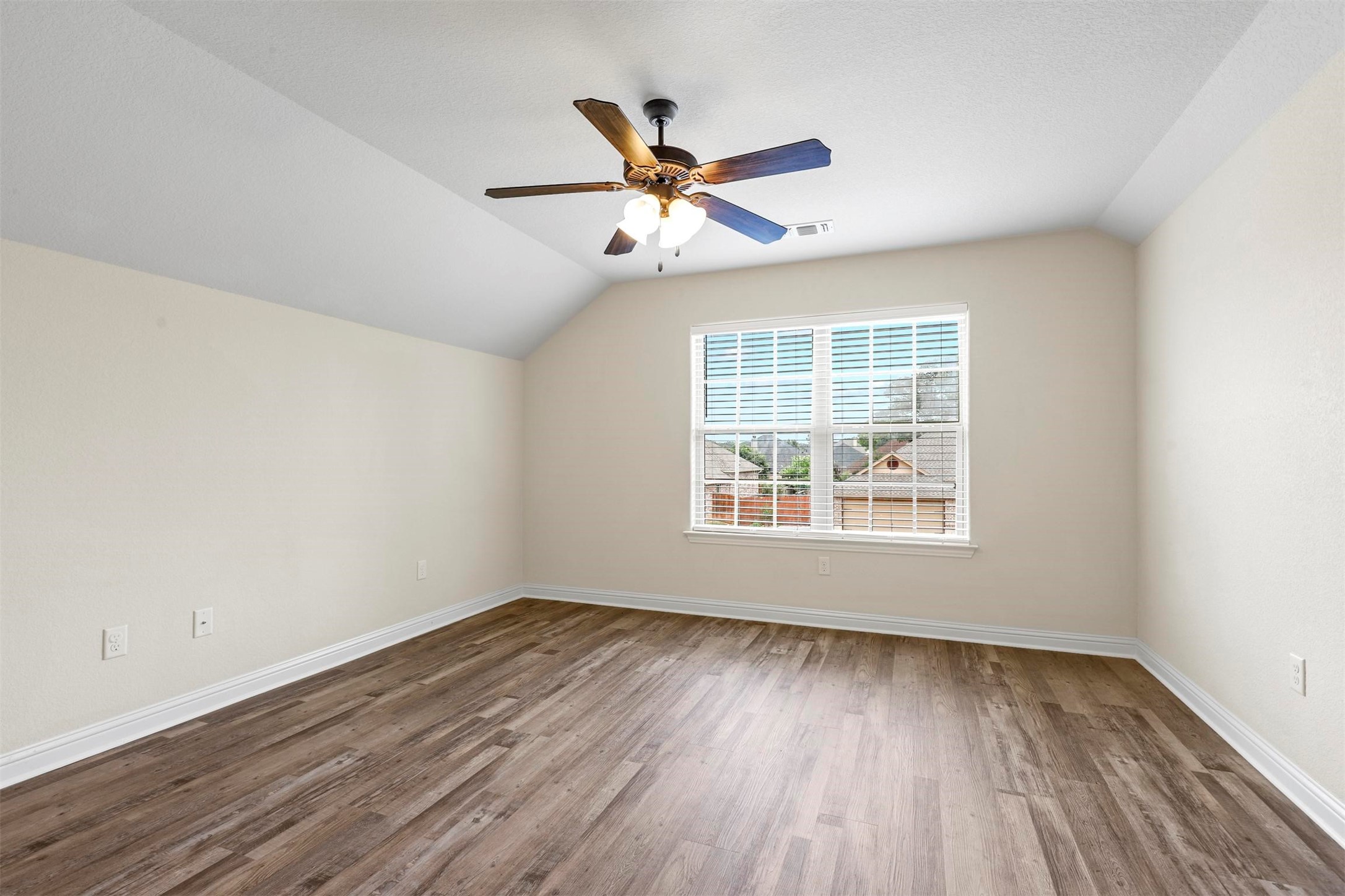 210 Donna Circle Granbury TX 76049