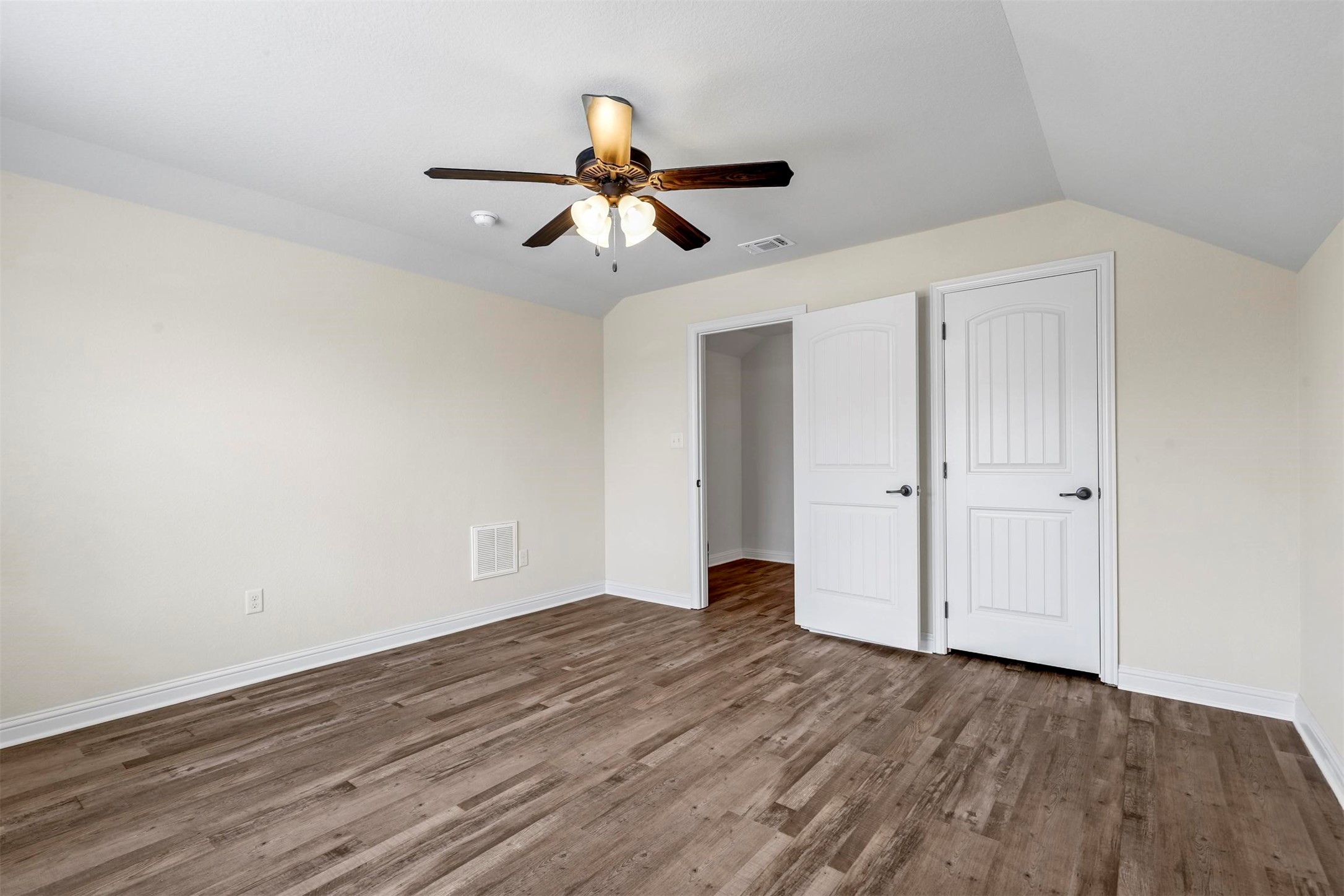 210 Donna Circle Granbury TX 76049