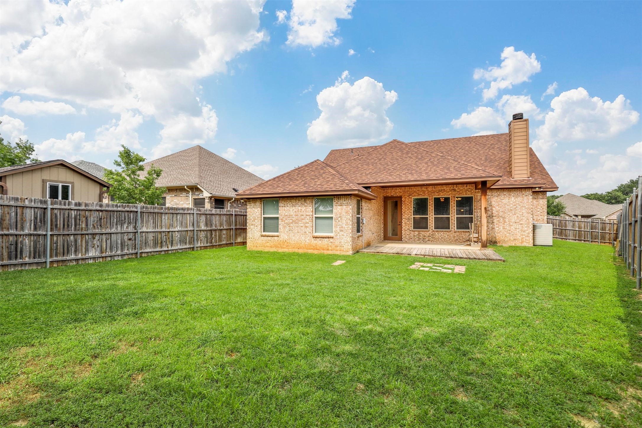 210 Donna Circle Granbury TX 76049