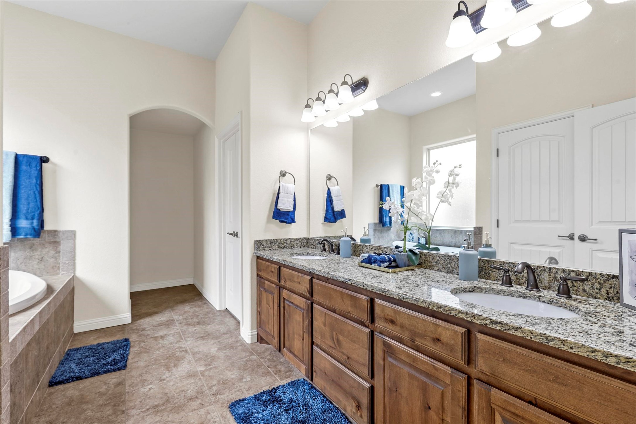 210 Donna Circle Granbury TX 76049