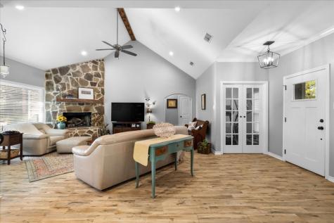 617 Rs County Road 1180 Emory TX 75440