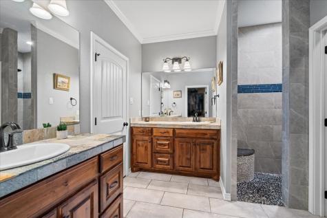 617 Rs County Road 1180 Emory TX 75440