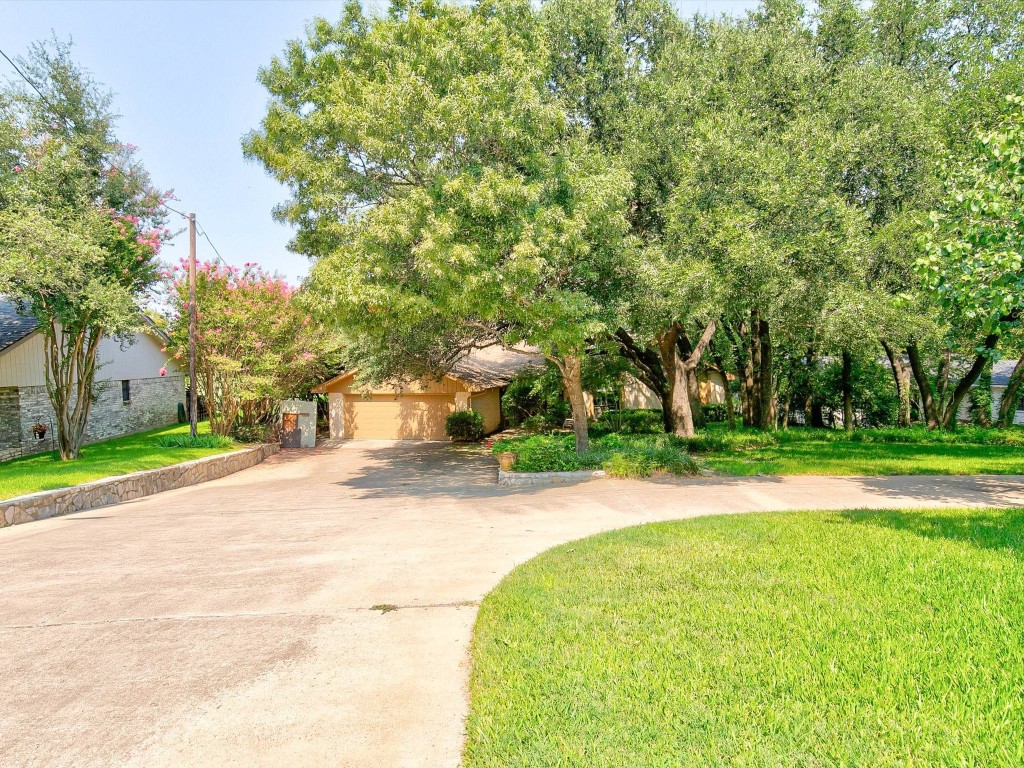 3809 Nocona Drive Granbury TX 76049