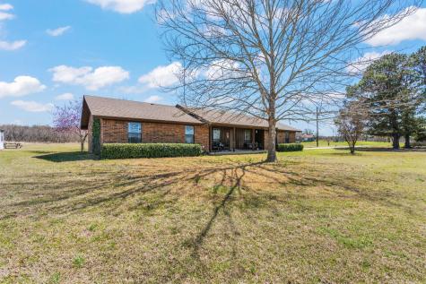 1133 County Road 426 Cleburne TX 76031