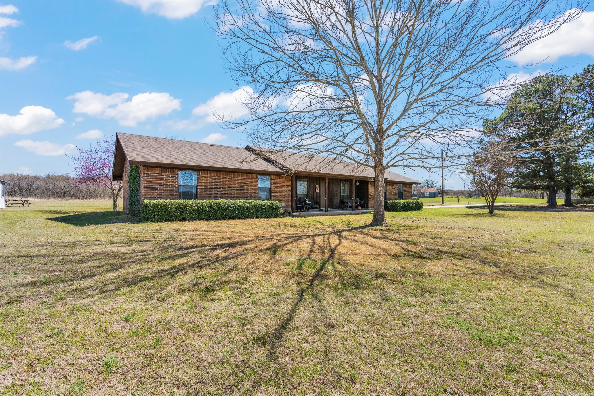 1133 County Road 426 Cleburne TX 76031