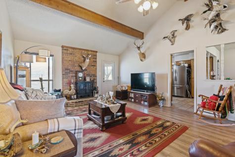 1133 County Road 426 Cleburne TX 76031