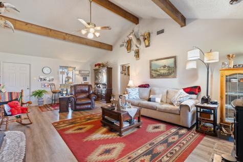 1133 County Road 426 Cleburne TX 76031