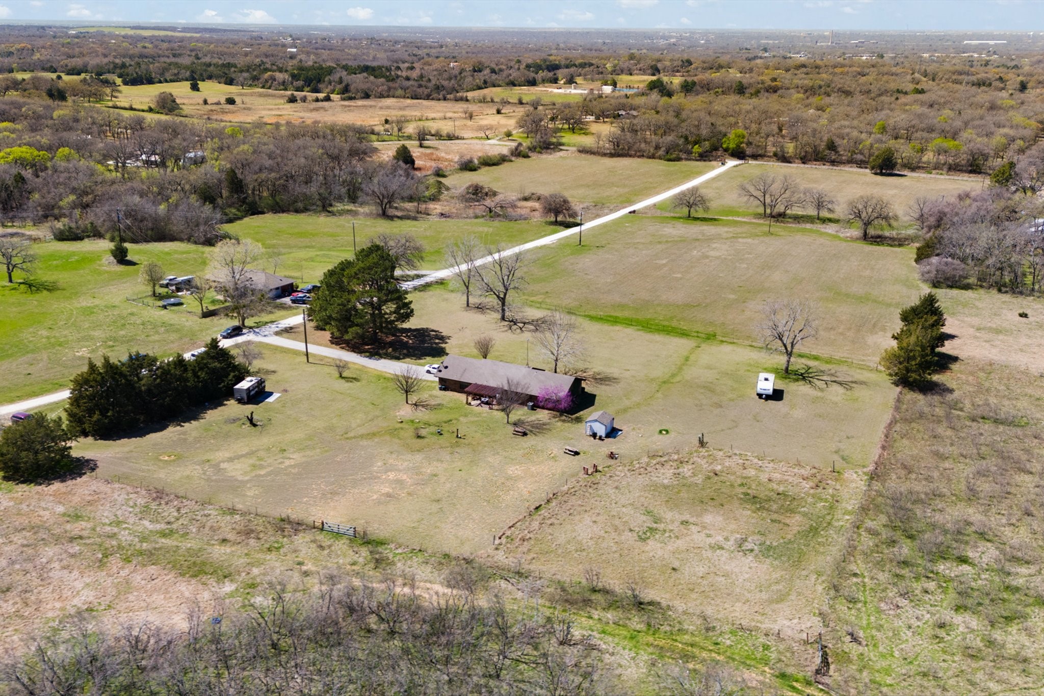 1133 County Road 426 Cleburne TX 76031