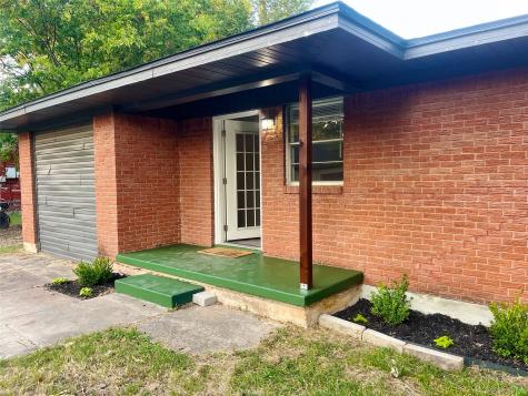 1108 Locust Street Gainesville TX 76240