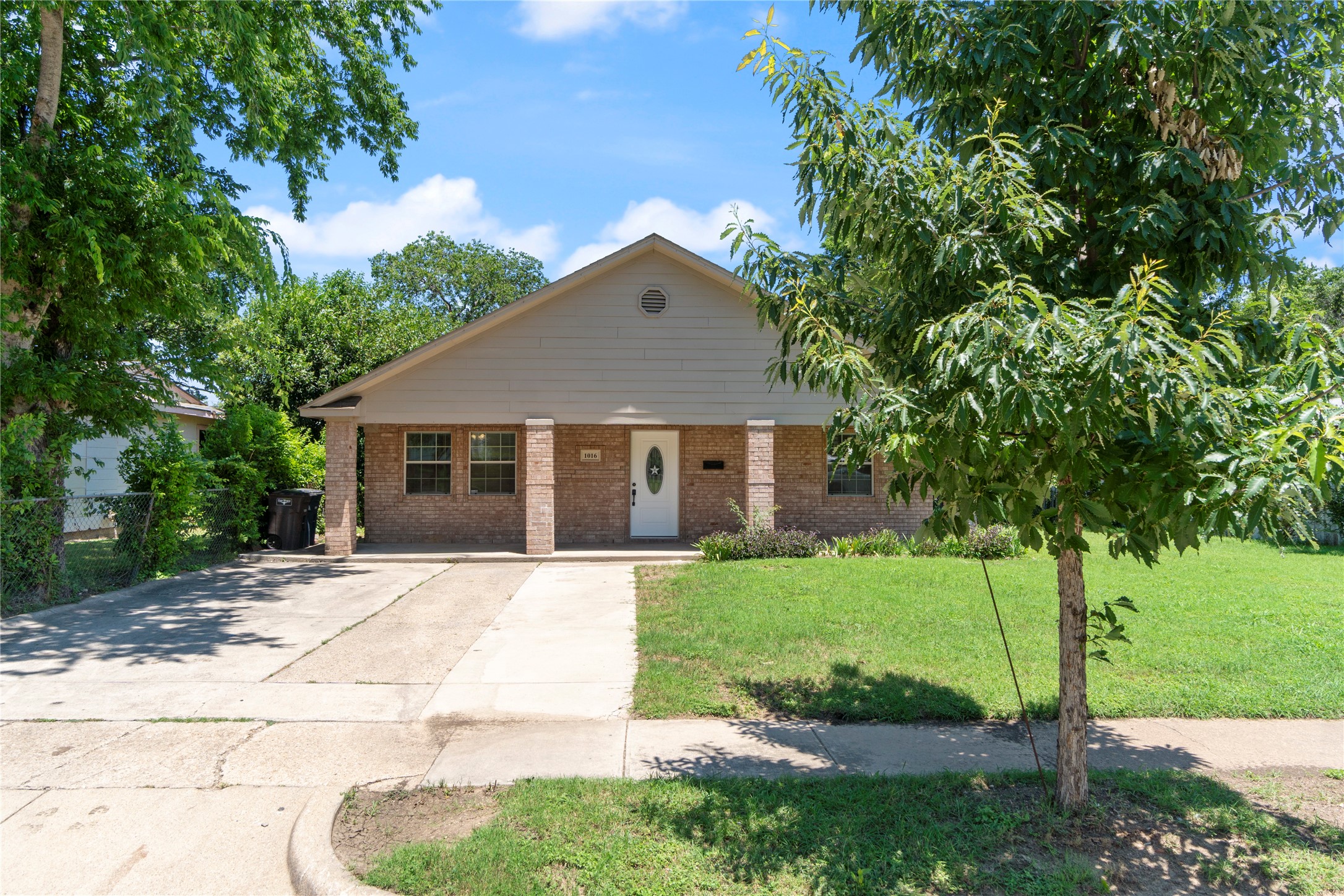 1016 Sharondale Street Fort Worth TX 76115